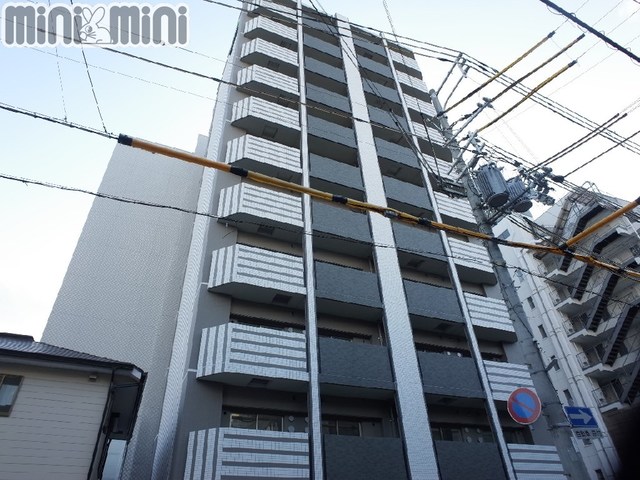 ワールドアイ神戸湊町の外観写真