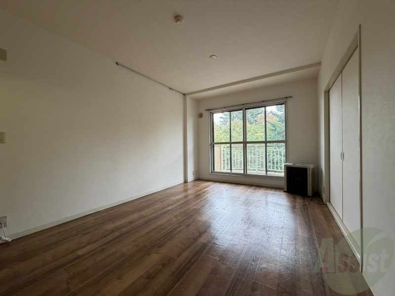 居室・リビング　明るいお部屋は気持ちよく過ごせそうですね。
