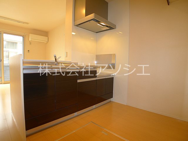 キッチン　キッチンはガスコンロ設置可