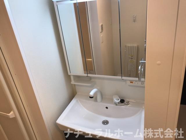 洗面設備　洗髪洗面化粧台