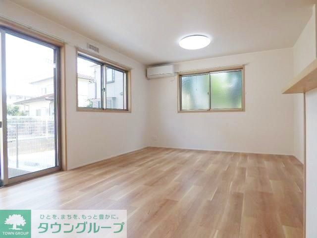 小田急線 相模大野駅 徒歩13分 2階建 築10年の居間写真