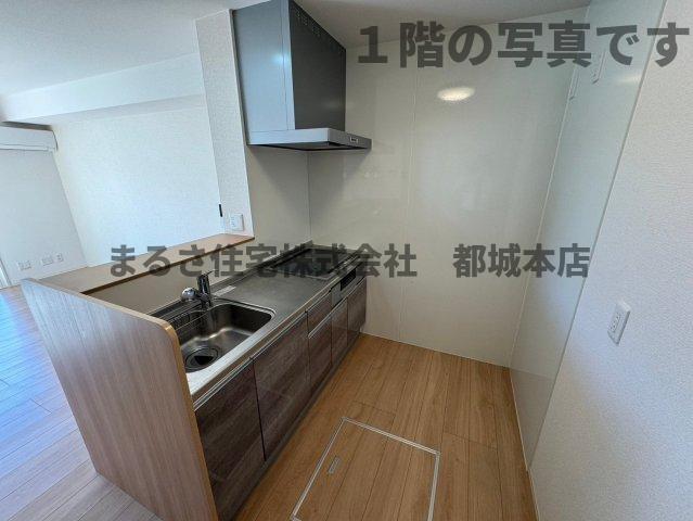 キッチン　１階の写真です