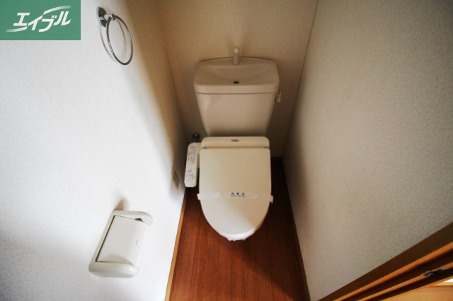 ジュンベリーのトイレ写真