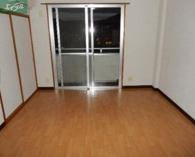 ノースハイツIの居間写真