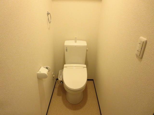 ＪＲ北上線 柳原駅 徒歩23分 2階建 築11年のトイレ写真