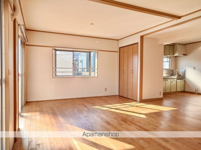 UNIT16の居間写真