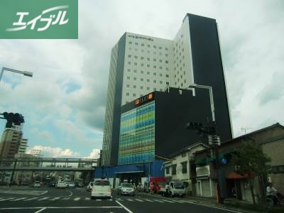 ショッピングセンター　岡山駅西口ビル（ショッピングセンター）まで536m