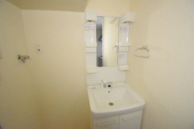 洗面設備　同物件別部屋参考写真です。