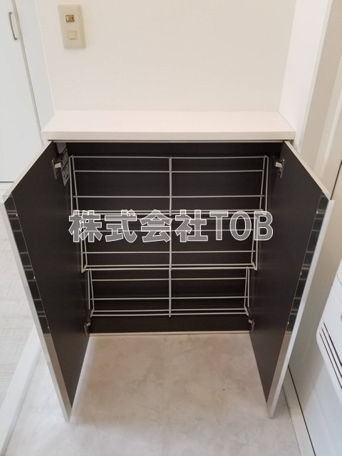 玄関　シューズボックス