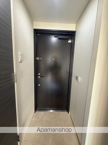 エスティメゾン新中野の玄関写真