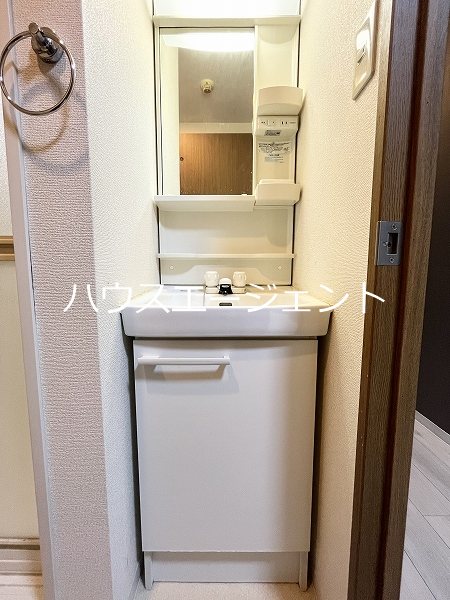 洗面設備　独立洗面台完備☆※参考画像・反転タイプ