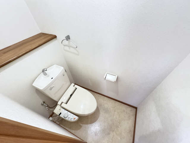 トイレ　シャワー付トイレは撤去予定。
