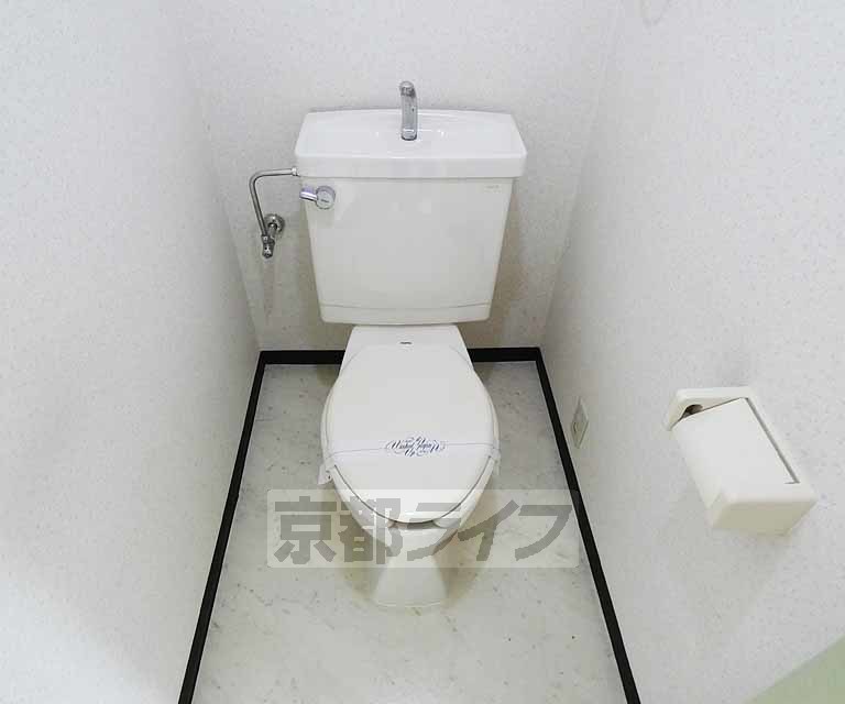 レフィナード京都西大路のトイレ写真