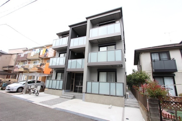建物外観　オートロック完備