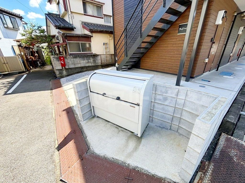 プレジール柏の外観写真