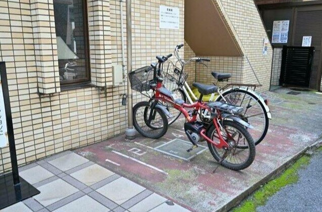 東急東横線 新丸子駅 徒歩7分 4階建 築37年の外観写真