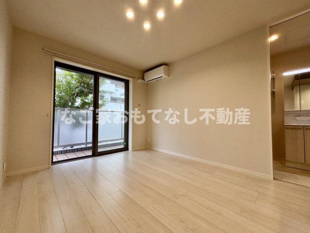 居室・リビング　※写真は別号室