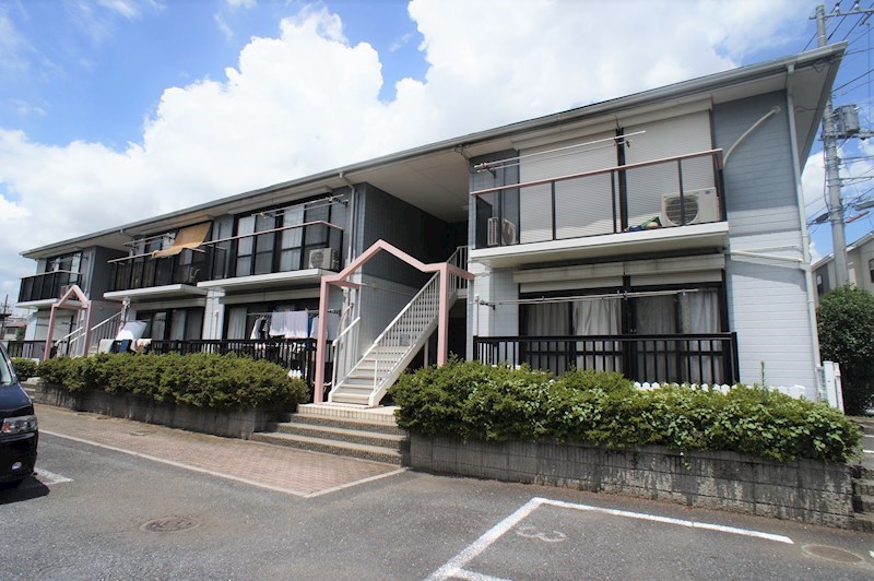 西武池袋線 ひばりケ丘駅 バス乗車時間：10分 最寄りバス停で下車 徒歩3分 築34年