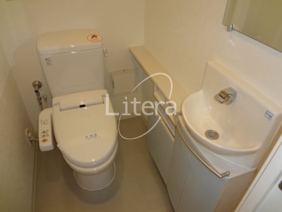 レジディア代官山のトイレ写真