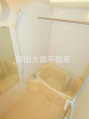 バス・シャワールーム　浴室乾燥機付きのお風呂　バスルーム
