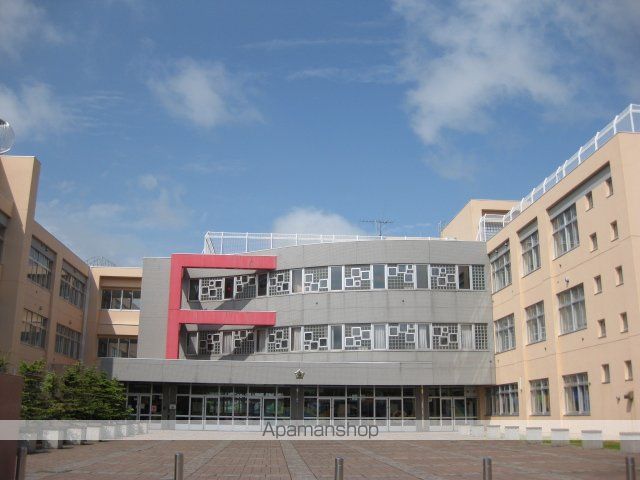 中学校　平岡緑中学校（中学校）まで1200m