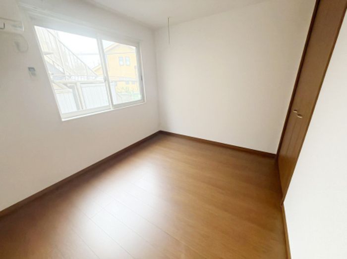 居室・リビング　6.75帖のフローリングのお部屋です★