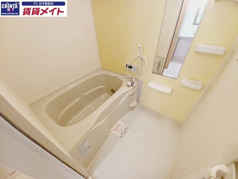 バス・シャワールーム　反転タイプ参考写真