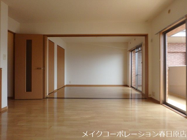 居室・リビング　写真は同型タイプ