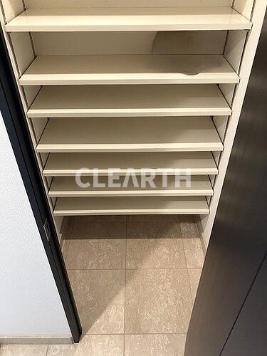 その他部屋・スペース　下足入