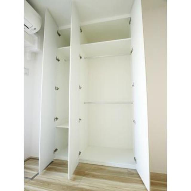 玄関　※写真は同タイプ住戸です。