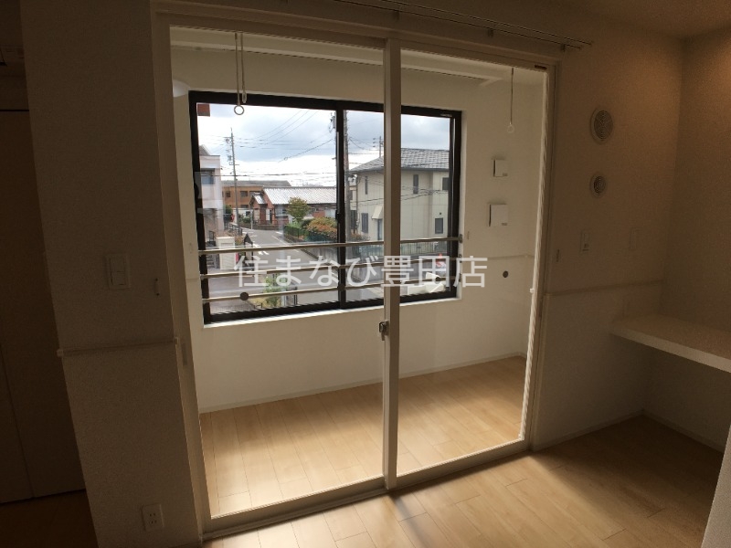 バルコニー　同型別部屋写真