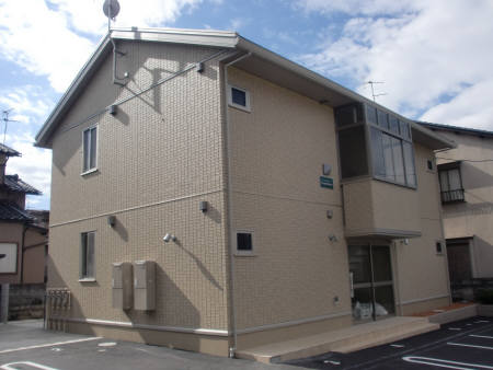 クリプトタエニア