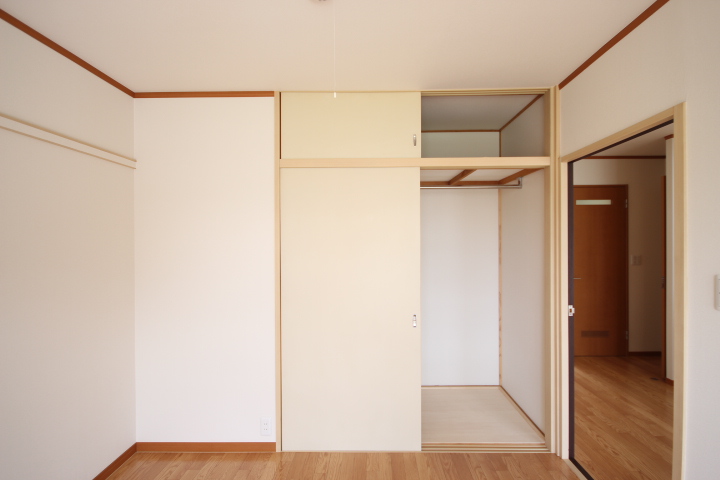 収納　南向き洋室、クローゼットです！