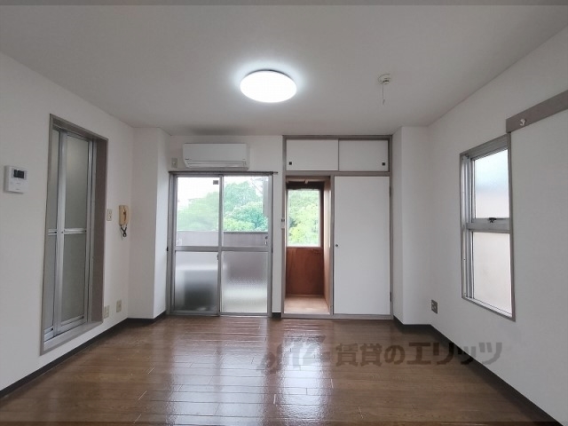 居室・リビング　居室