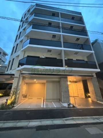 世田谷区松原のマンションの建物外観