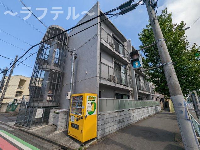 所沢市東住吉のマンションの建物外観