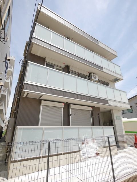 川崎市高津区千年のアパートの建物外観