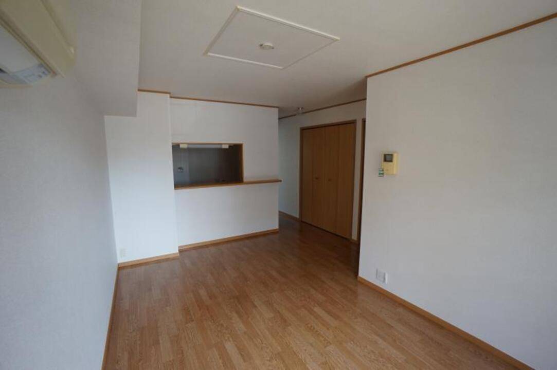 居室・リビング　リビング