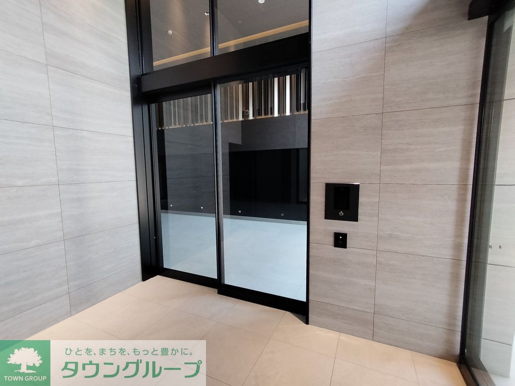 エントランス　エントランス