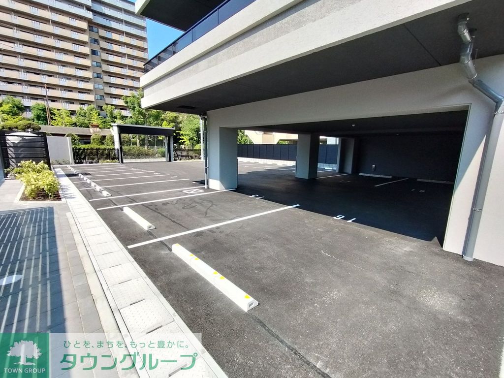駐車場　駐車場