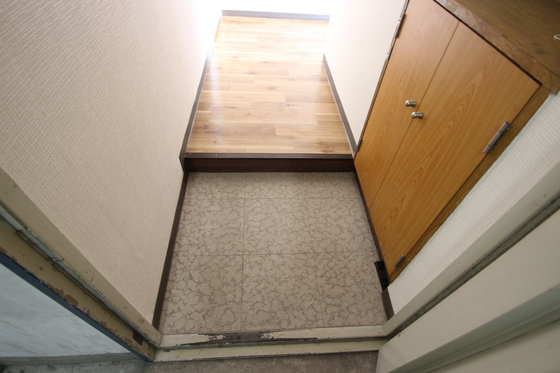 玄関　※別部屋の写真です