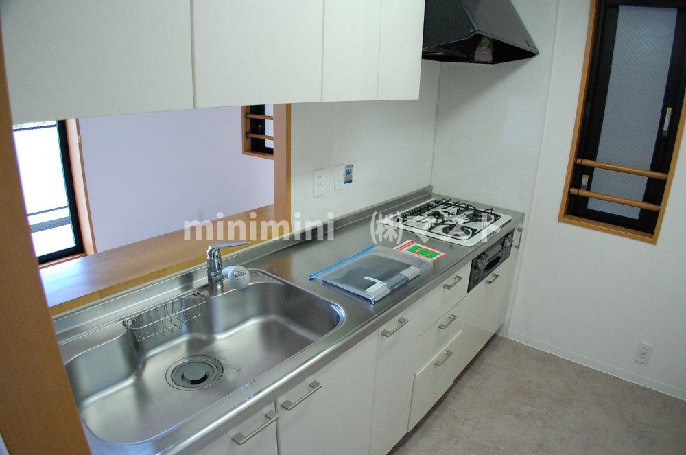 キッチン　※建物内別間取参考写真