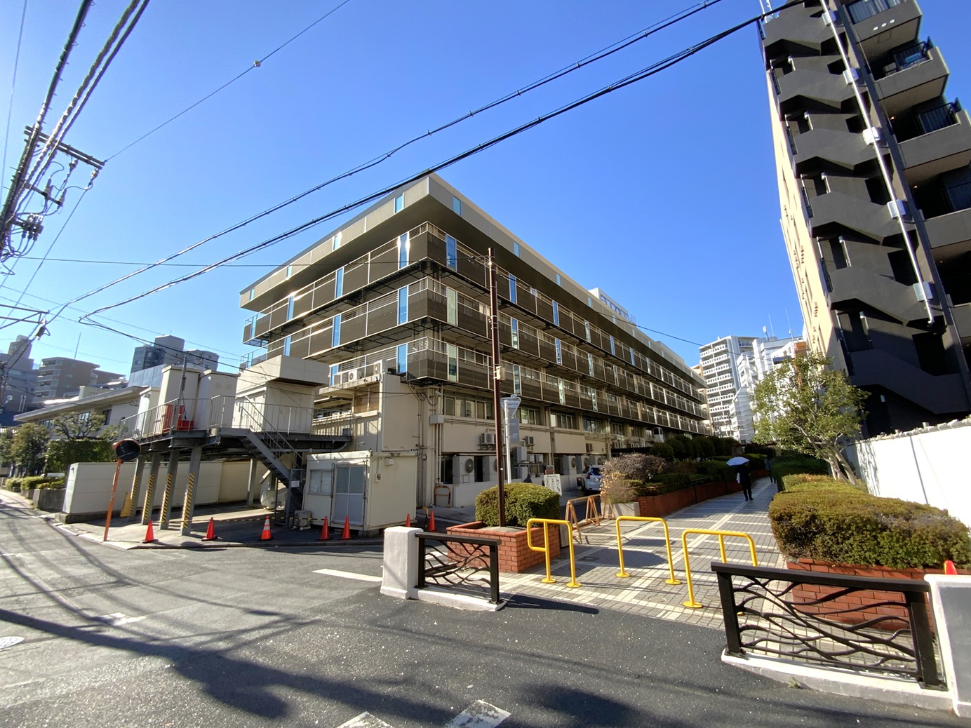 病院　東京医療生活協同組合新渡戸記念中野総合病院（病院）まで151m