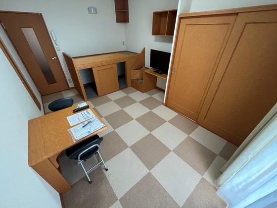 居室・リビング　※別号室のお写真です。