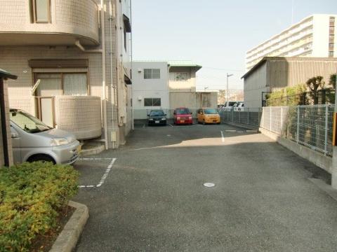 エスポワール南茨木　その他共有部分　駐車場