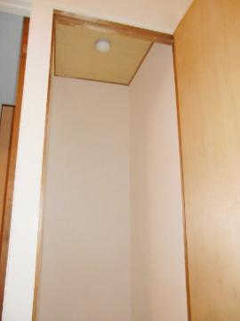 エスポワール南茨木　その他設備　廊下収納