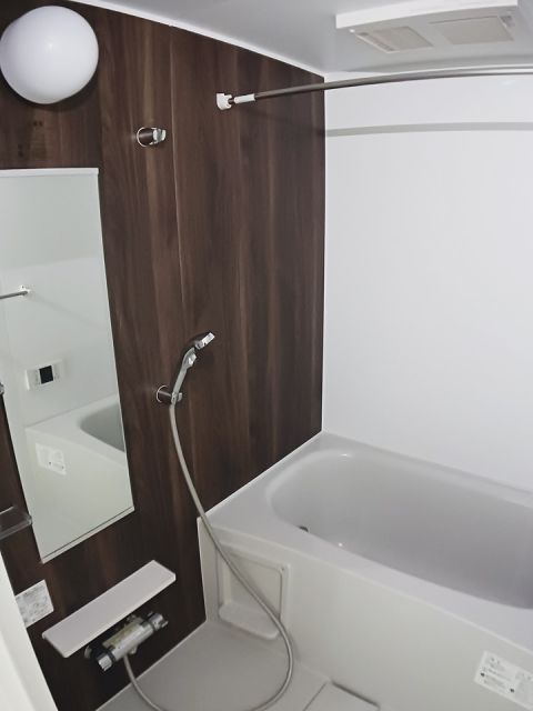 バス・シャワールーム