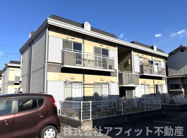 建物外観　ジュネスハイム　B・軽量鉄骨造