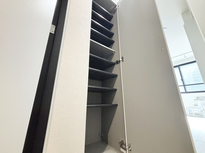 KK PLACE西早稲田の玄関写真