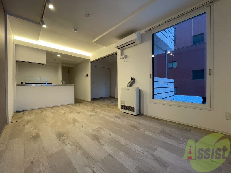 居室・リビング　広々としたリビングですね。使い勝手がよさそうですね！